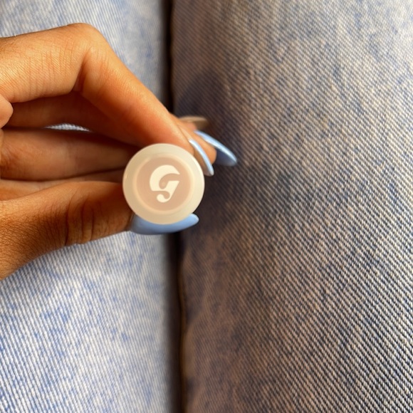 glossier eyeshadow stick - Picture 4 of 4